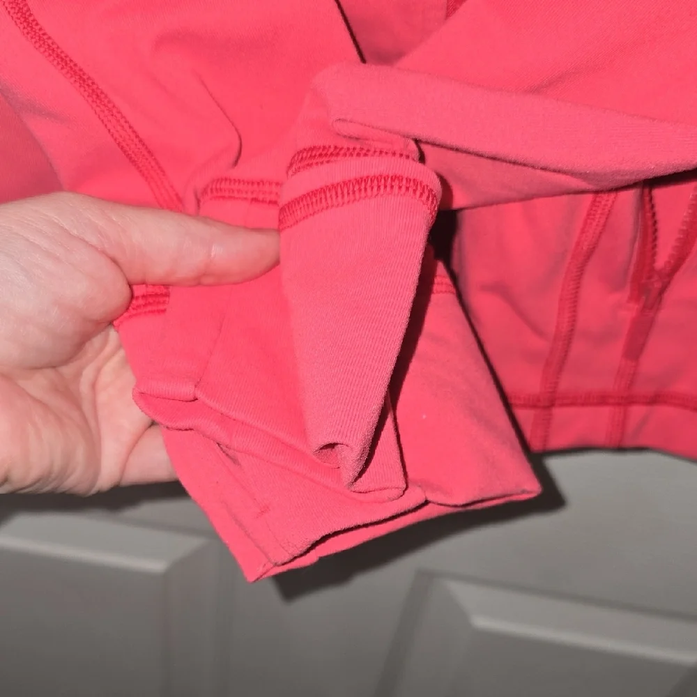 lululemon athletica Vibrant Pink Women's Jacket 4. - Picture 9 of 9